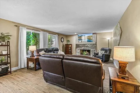 3173 Sycamore Way Medford OR 97504