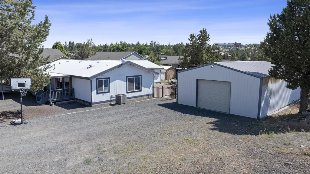 605 SE Kinkade Road Madras OR 97741