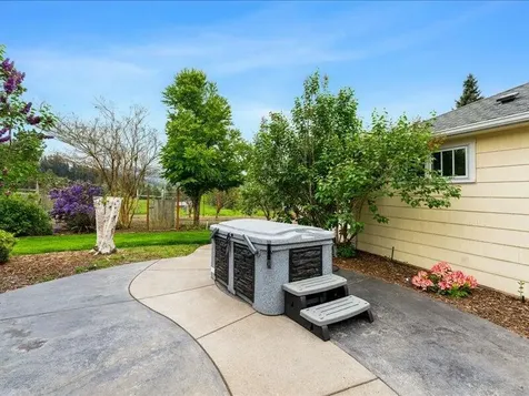 84115 N Enterprise Road Pleasant Hill OR 97455