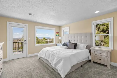 2110 Kimberly Drive Klamath Falls OR 97603