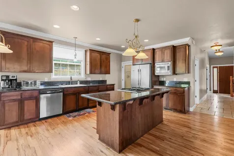 935 Applegate Street Jacksonville OR 97530