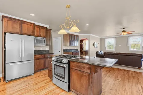 935 Applegate Street Jacksonville OR 97530