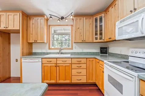 2236 NE Meadow Lane Bend OR 97701
