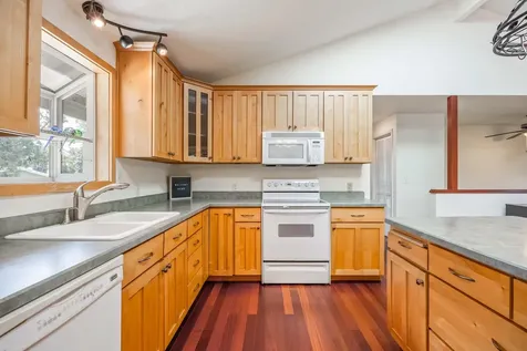 2236 NE Meadow Lane Bend OR 97701