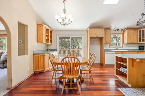 2236 NE Meadow Lane Bend OR 97701