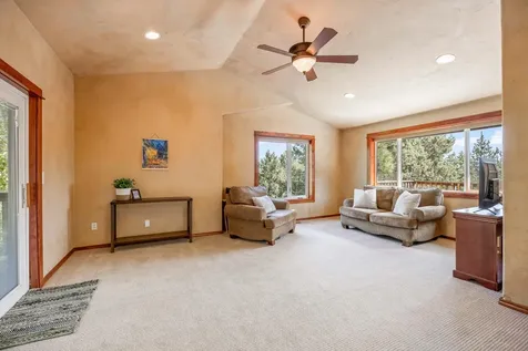 2236 NE Meadow Lane Bend OR 97701