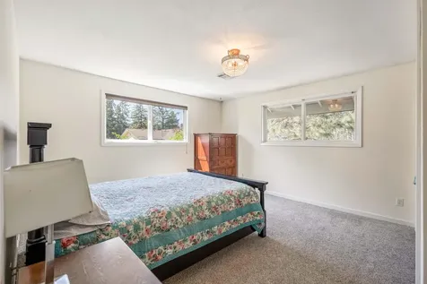 2236 NE Meadow Lane Bend OR 97701