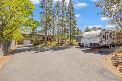 2236 NE Meadow Lane Bend OR 97701