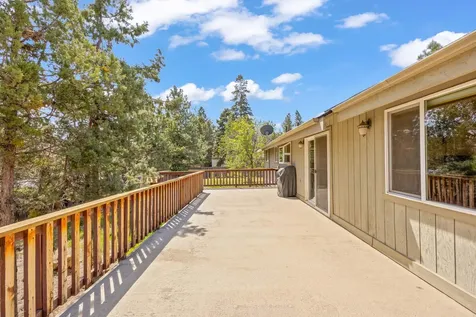 2236 NE Meadow Lane Bend OR 97701