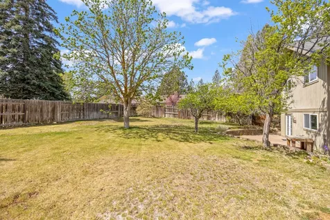 2236 NE Meadow Lane Bend OR 97701