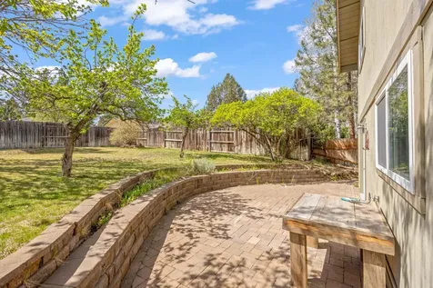 2236 NE Meadow Lane Bend OR 97701