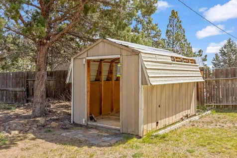 2236 NE Meadow Lane Bend OR 97701