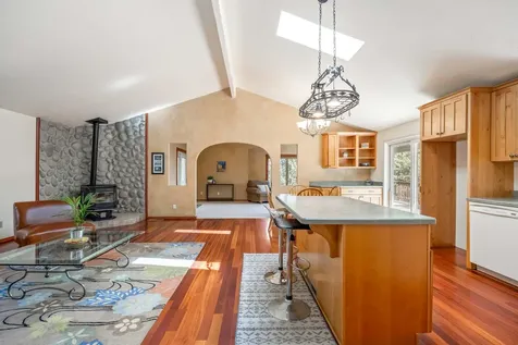 2236 NE Meadow Lane Bend OR 97701