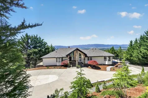1544 Satellite Medford OR 97504