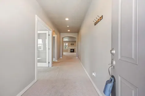 2510 NW Hemlock Way Redmond OR 97756