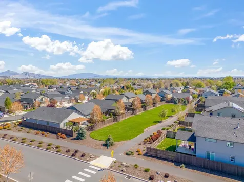 2510 NW Hemlock Way Redmond OR 97756
