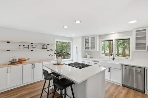 1961 SW Knoll Avenue Bend OR 97702
