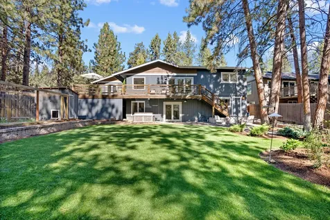 1961 SW Knoll Avenue Bend OR 97702