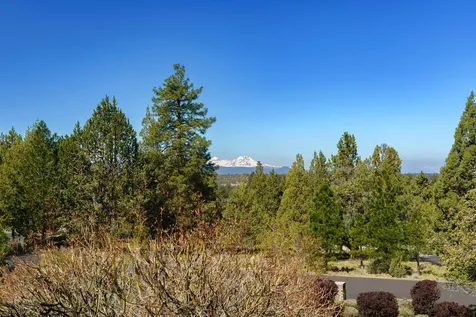 4057 NW Northcliff Bend OR 97703