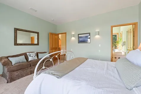 4057 NW Northcliff Bend OR 97703
