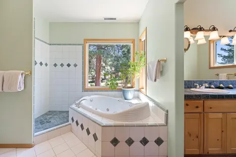 4057 NW Northcliff Bend OR 97703