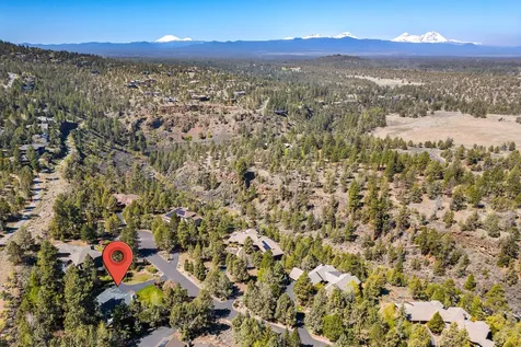 4057 NW Northcliff Bend OR 97703