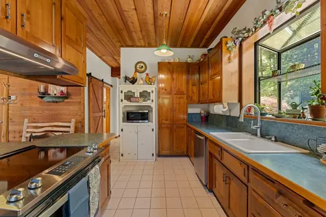 2175 Birdseye Creek Road Gold Hill OR 97525