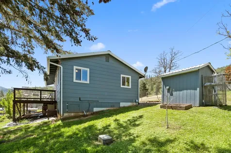 621 Sardine Creek Road Gold Hill OR 97525