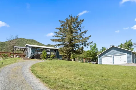 621 Sardine Creek Road Gold Hill OR 97525
