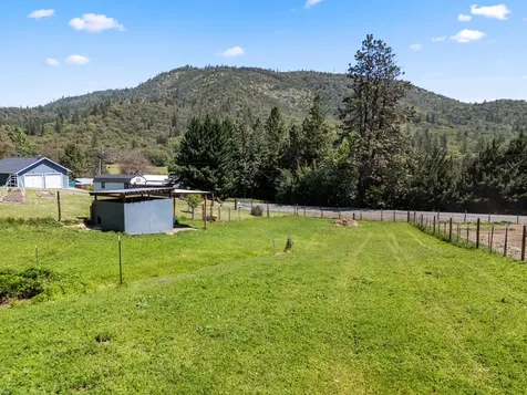 621 Sardine Creek Road Gold Hill OR 97525