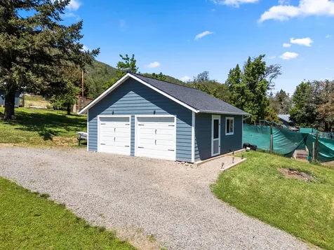 621 Sardine Creek Road Gold Hill OR 97525