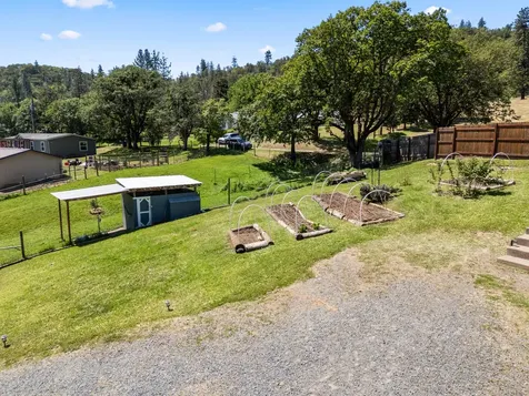 621 Sardine Creek Road Gold Hill OR 97525