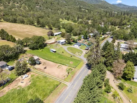 621 Sardine Creek Road Gold Hill OR 97525