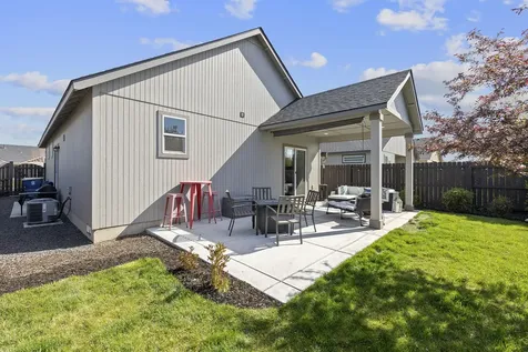2426 NW Ivy Way Redmond OR 97756
