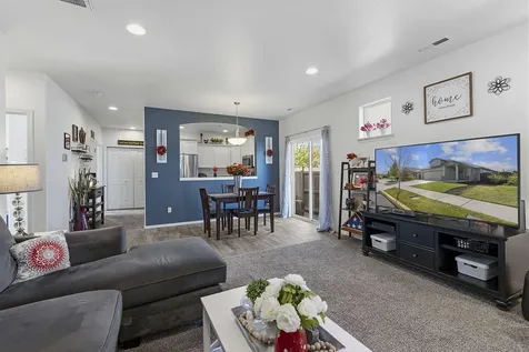 2426 NW Ivy Way Redmond OR 97756