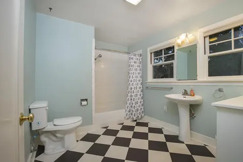 719 NW 3rd Street Grants Pass OR 97526
