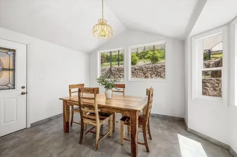 1103 Newcastle Avenue Klamath Falls OR 97601