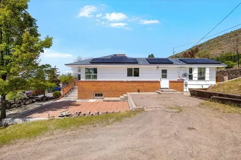 1103 Newcastle Avenue Klamath Falls OR 97601