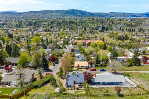 1103 Newcastle Avenue Klamath Falls OR 97601