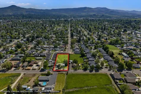 835 Cherry Street Medford OR 97501
