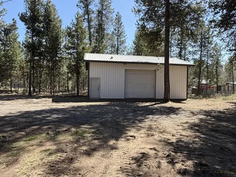 51377 Mitchell Road La Pine OR 97739