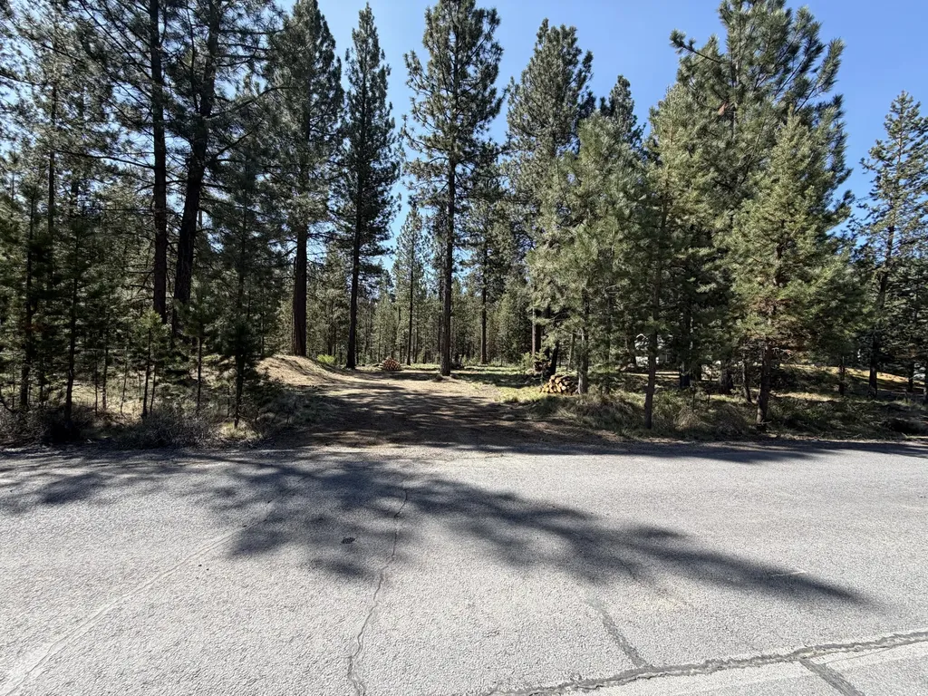 17019 Upland Road Bend OR 97707