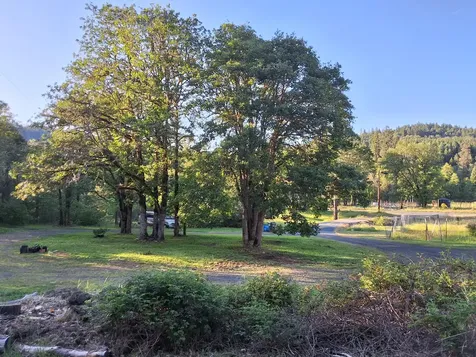 727 Wilderville Lane Grants Pass OR 97527