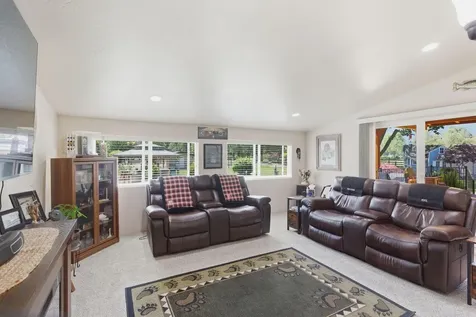 8110 New Hope Road Grants Pass OR 97527