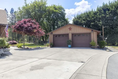8110 New Hope Road Grants Pass OR 97527