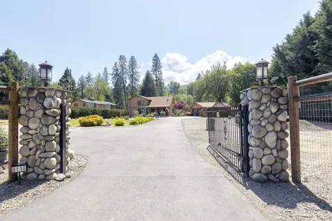 8110 New Hope Road Grants Pass OR 97527