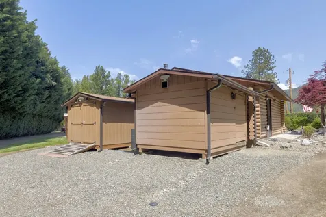 8110 New Hope Road Grants Pass OR 97527