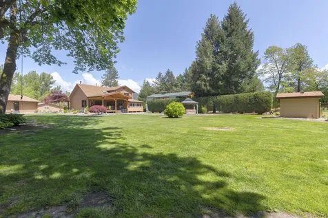 8110 New Hope Road Grants Pass OR 97527