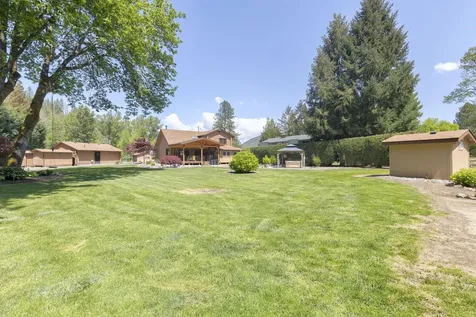 8110 New Hope Road Grants Pass OR 97527