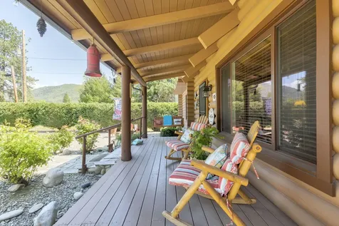 8110 New Hope Road Grants Pass OR 97527